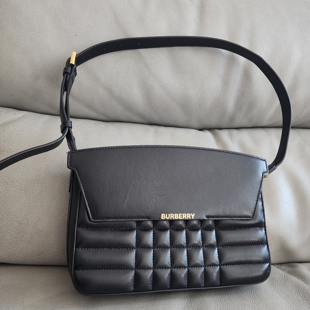 Catherine  Burberry Black Quilted Leather Bag with Gold Details - Picture 6 of 6